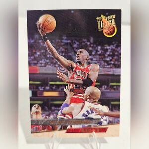 1993-94 Fleer Ultra #30 Michael Jordan - Chicago Bulls - HOF
